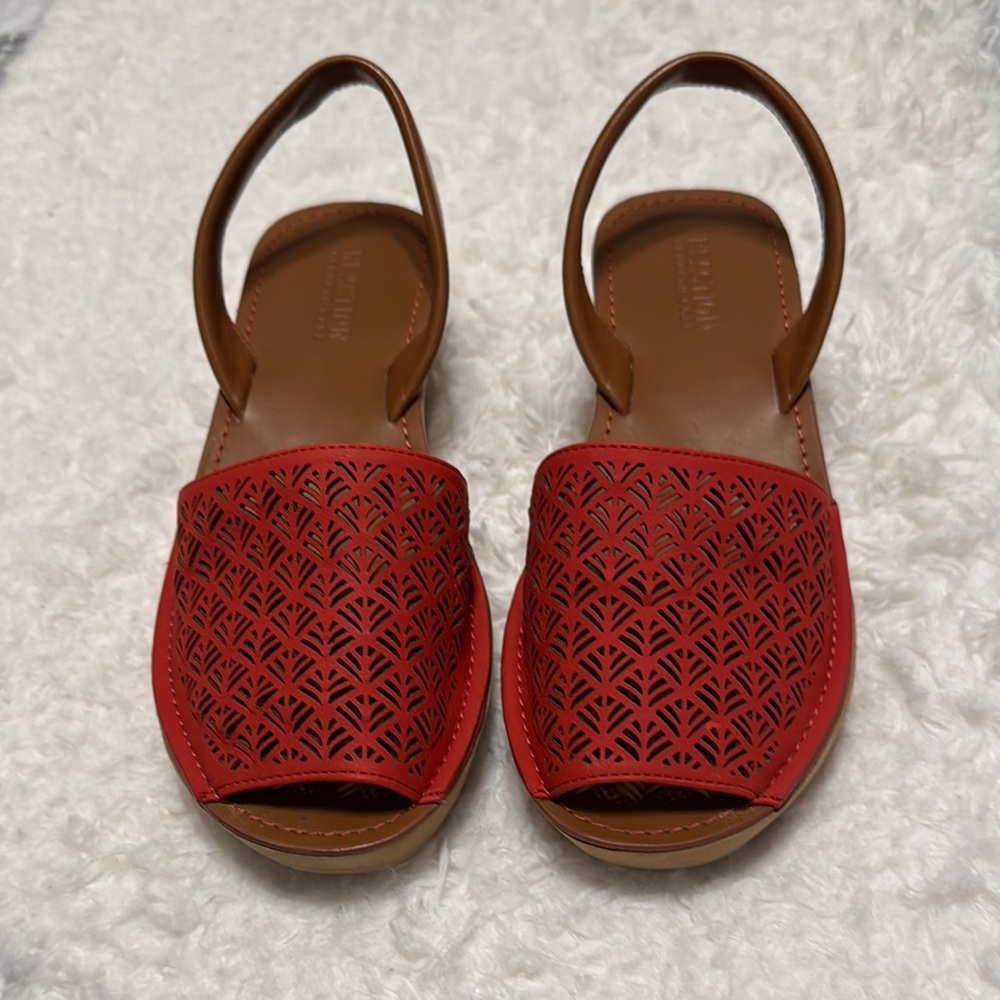 Kenneth Cole Reaction Red and Brown Sandals with Geometric Cutout Design